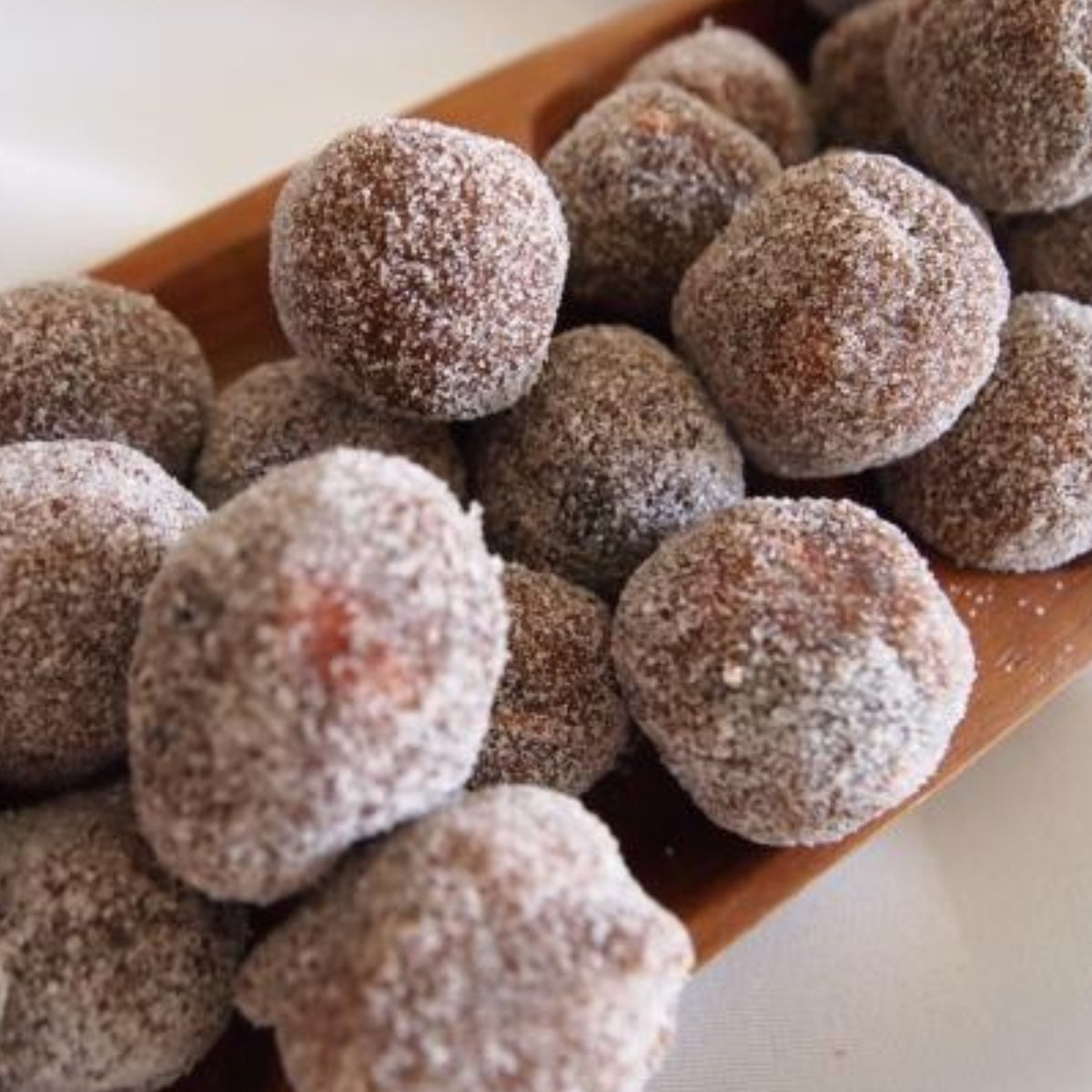 Las Ollas Starp Bolitas de Tamarindo Azucar 12/3 oz.